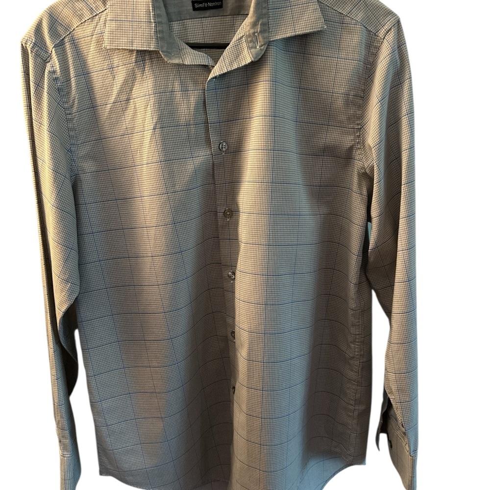 Calvin Klein men’s dress shirt - slim fit- nonIron